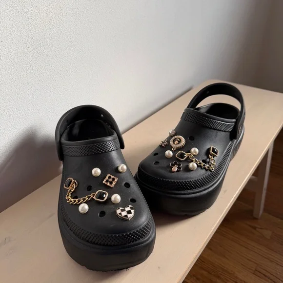 CROCS STOMP Black Clogs with Gold and Pearl Jibbitz - Picture 1 of 3